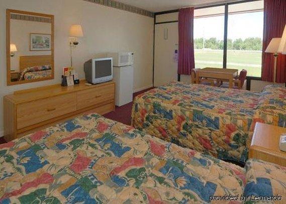 Econo Lodge Oak Grove-Blue Springs Room photo